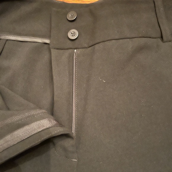 Dressbarn Women’s Size 12 Black Pants - Picture 4 of 5